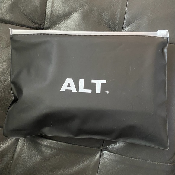 COPY - ALT swimwear - Picture 4 of 6